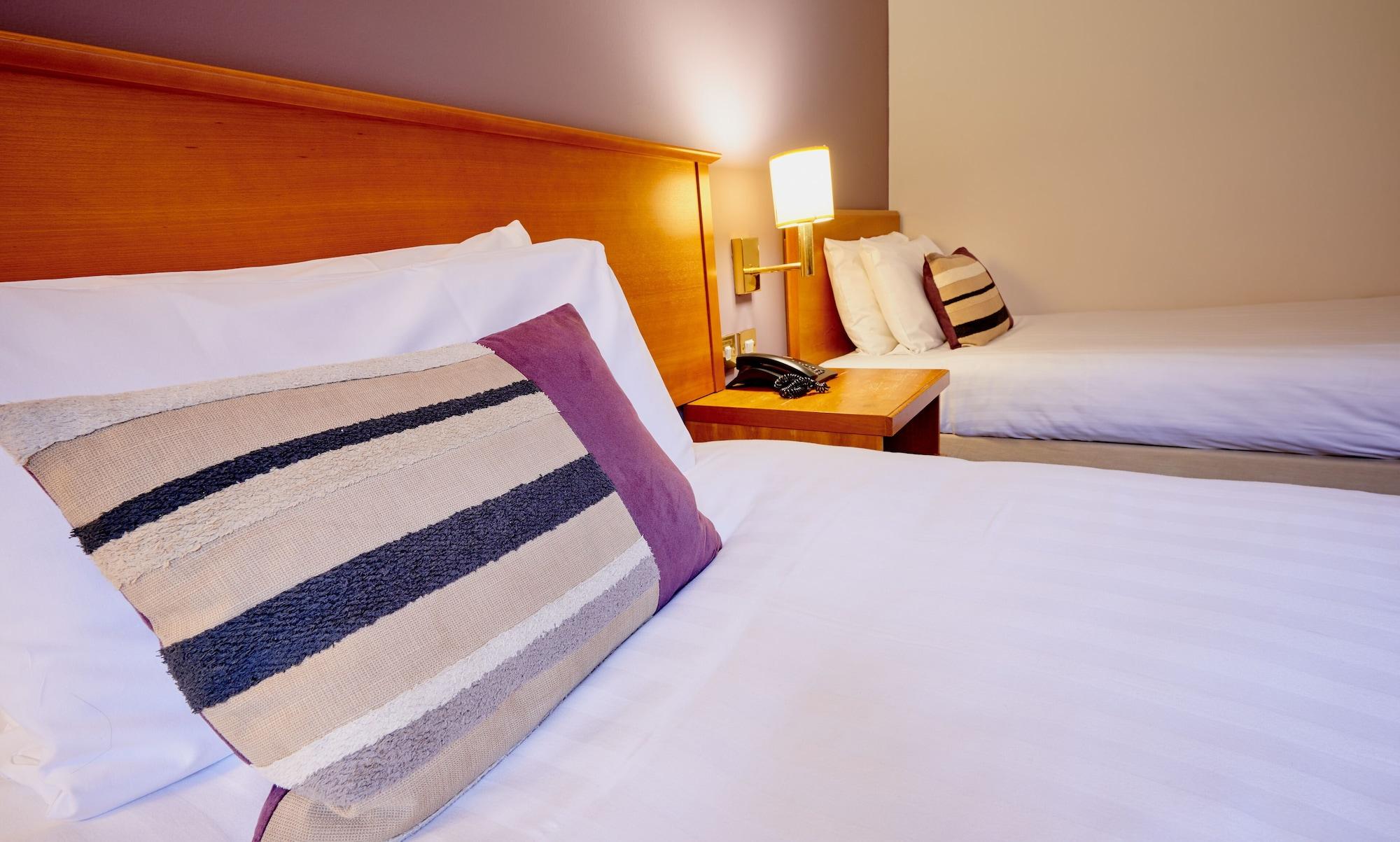 Stirling Court Hotel ภายนอก รูปภาพ