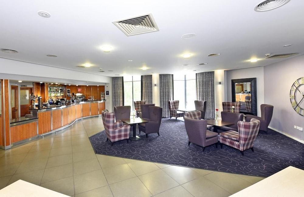 Stirling Court Hotel ภายนอก รูปภาพ