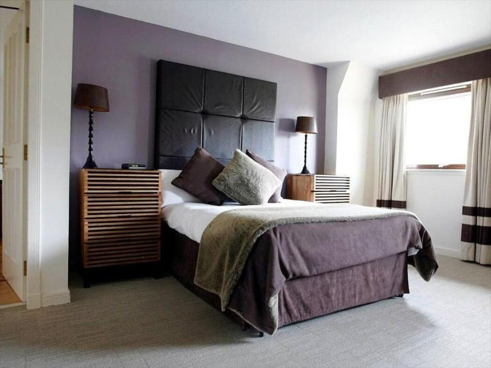 Stirling Court Hotel ภายนอก รูปภาพ