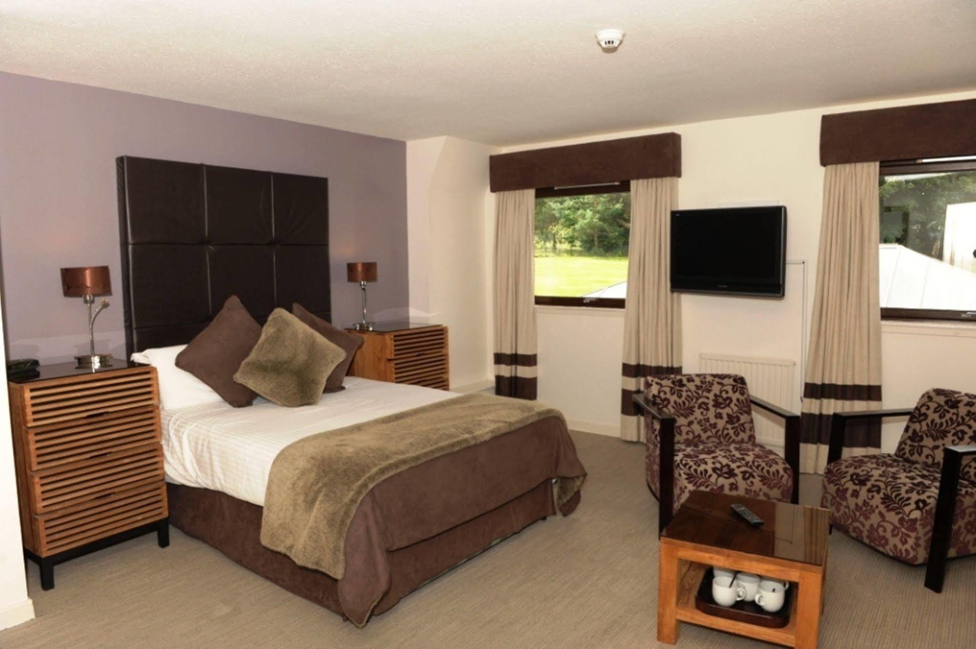Stirling Court Hotel ภายนอก รูปภาพ